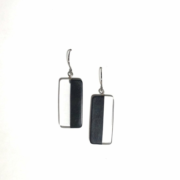 Black and Clear Geometric Rectangle Drop Earrings - Picture 3 of 6